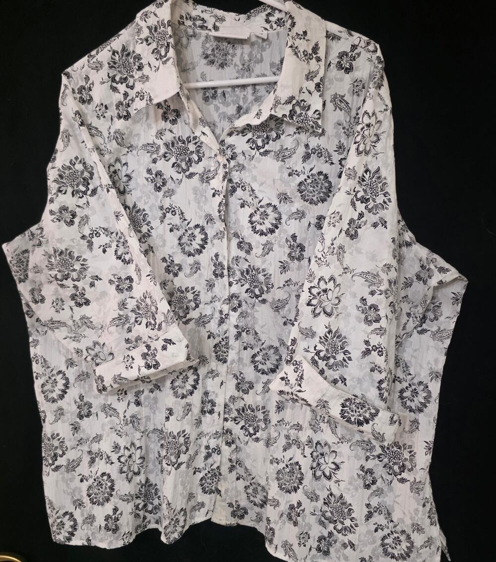 Womens Black White Floral Button Up 3/4 sleeve XL